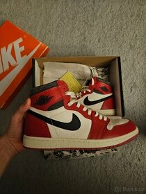 Air Jordan 1 Retro High Chicago Lost and Found - 1
