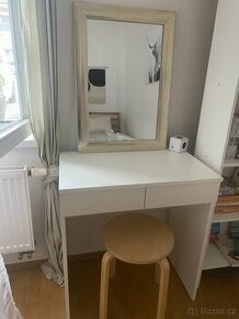 Ikea toaletní stolek