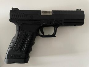 GP1799 T5 - GBB, černý kovový závěr, černý rám, stříbrná hla