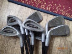 GOLFOVÉ HOLE - 1