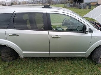 DODGE JOURNEY DVEŘE PRAVA STRANA