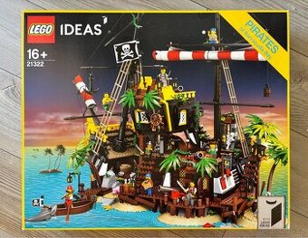 LEGO IDEAS PIRÁTI 21322 Zátoka pirátů z lodě Barakuda