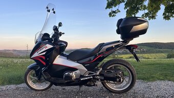 Honda Integra NC 700D, DCT