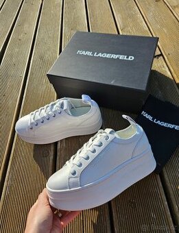 Karl Lagerfeld nové vel.39 nové včetně krabice