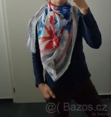 Velký šátek Desigual - 1