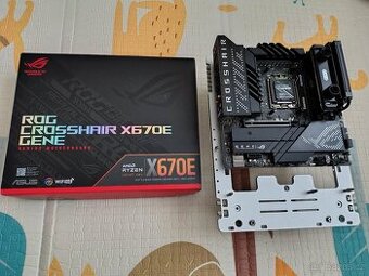 Najlepsia AM5 doska - ASUS ROG CROSSHAIR X670E GENE