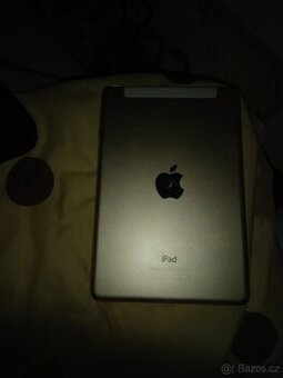 Apple tablet - 1