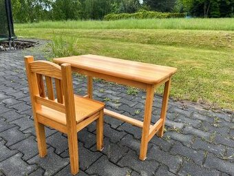 Dětský jídelní set z masivu stůl + židle