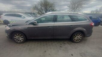 Ford Mondeo č. B8894