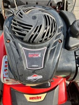 Hecht 546 SB s pojezdem / motor briggs stratton