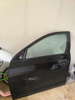 přední dveře Škoda Octavia III