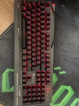 Mechanická klavesnice