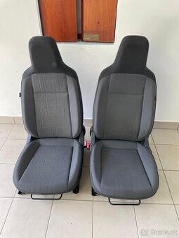 Volkswagen UP sedačky