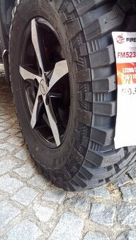 Jeep Cherokee 265/70 R17 cca 250km jako NOVÉ 4x4 M/T M+S