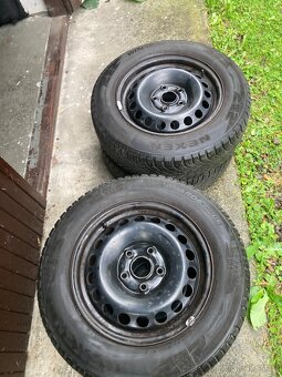Prodám zimní gumy 195/65 R15s disky Škoda Oct.