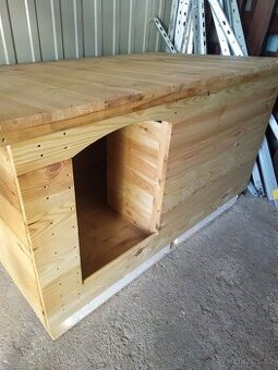 Zateplená psí bouda