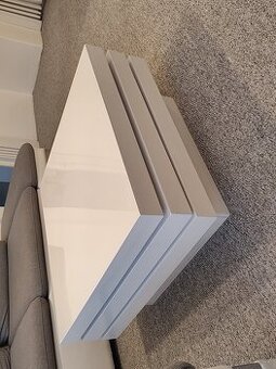 Konferenční stolek bílý