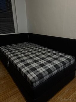 čalouněna Válenda