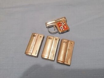 Staré benzinové zapalovače