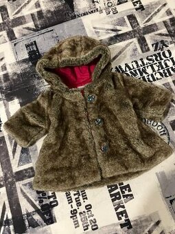 Krásný teplý kožíšek pro holčičku