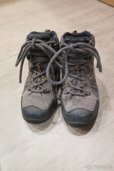 Trackové boty Vibram, Goretexvel. 30