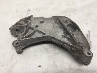 VW, ŠKODA 1.8TSI 2.0TSI CCZB 155KW - VZPĚRA MOTORU 06J199207