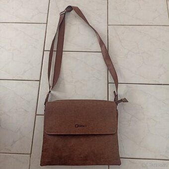 Kožená kabela Gessaci unisex