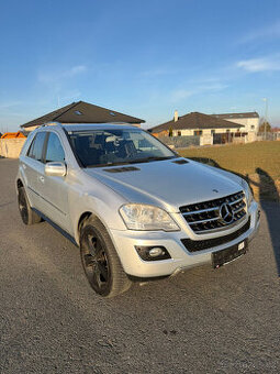 Mercedes-Benz ML 320CDI AMG Sport Paket