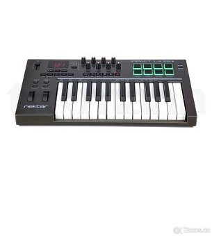 MIDI kontrolér Nektar LX25+