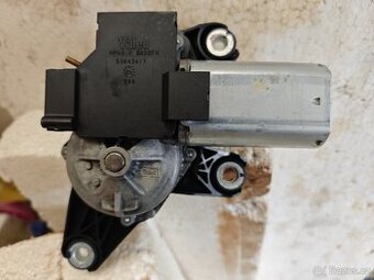 Motorek stěrače Cadillac srx