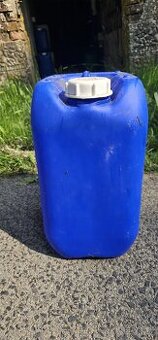 Plastový kanystr 10L