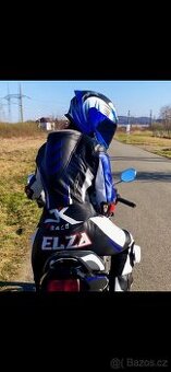 Jednodílná kombinéza