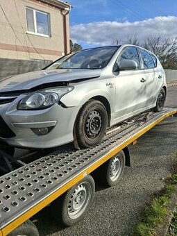 Rozpredám Hyundai i30 1.6Crdi 66kw 2010