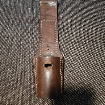 Závěsník na bodák vz.24