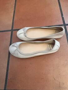 Prodám kožené boty - baleríny Baťa