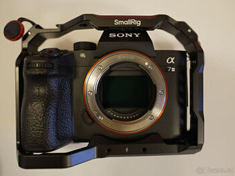 Sony A7III + FE 28-60