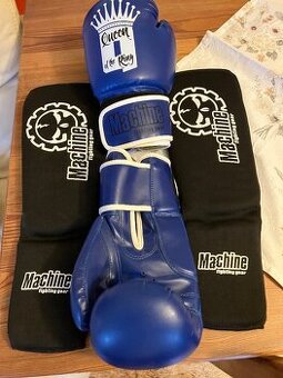 boxerské rukavice + chrániče