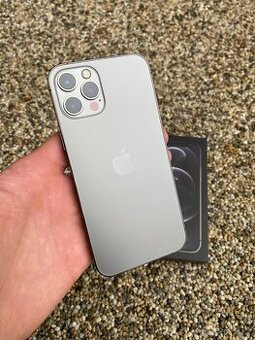 IPhone 12 Pro - baterie 96%