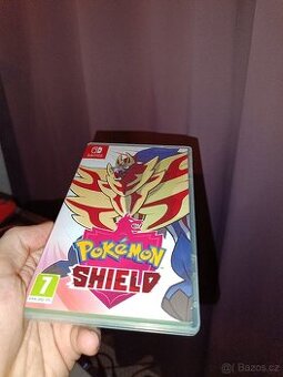 Pokémon Shield, FC 25 - na Nintendo Switch