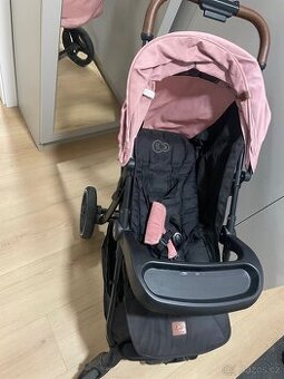 Kočárek Kinderkraft růžový