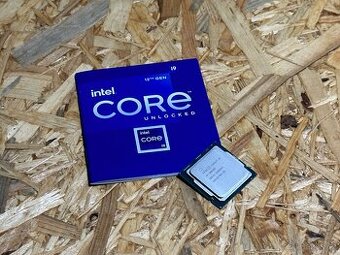 Intel Core i9 10850K ( 10 jádro / 3,6GHz -> 5,2GHz )