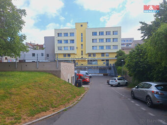 Pronájem garáže, 19 m², Pardubice, ul. třída Míru
