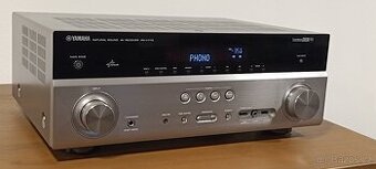 Predám strieborný 7.2 AV receiver Yamaha RX-V 775 - 1