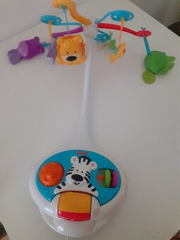 Nad postýlku. Kolotoč uspávací, ktery hraje