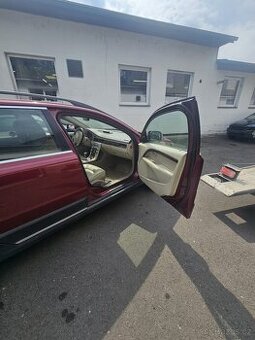 Volvo XC70 Prodám díly z tohoto vozu