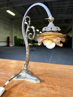 Secesní stolní lampa (132049)