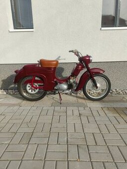 Jawa pionýr 555
