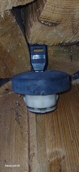 Zátka nádrže  s klíčem Škoda Favorit-Forman