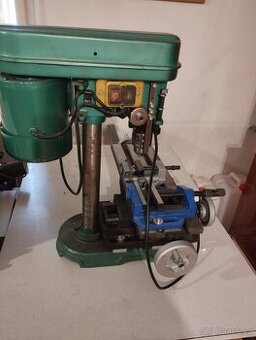 Prodám stojanovou vrtačku Target.