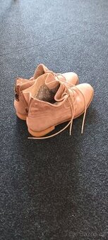 Damska kotníková obuv 41